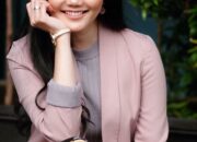 Profil Rina Nose Biodata lengkap dengan Agamanya