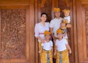 10 Artis Beragama Hindu yang Menginspirasi dengan Keyakinannya