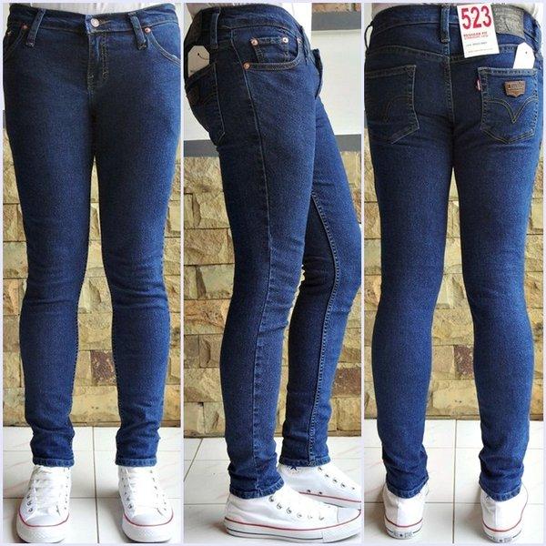 Gaya‍ Sehari-hari: Tips ‍Memadukan Jeans ‍Biru Tua untuk Aktivitas ⁢Santai