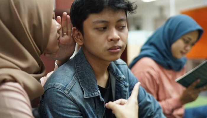 Flying High Playing Cheap: Filosofi atau Gaya Hidup?