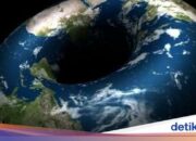 Teori Bentuk Bumi Aneh! Dari Bulat Datar Sampai Donat