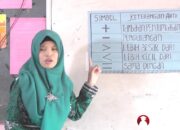 Tanda Tangan Guru: Ada yang Keren Ada yang Susah Dibaca!